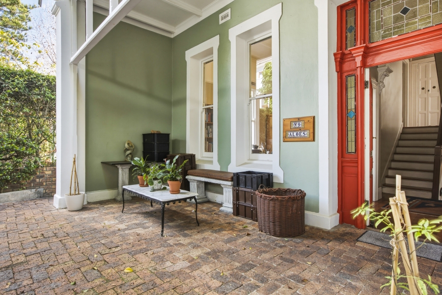 3 Bedroom Property for Sale in Green Point Western Cape